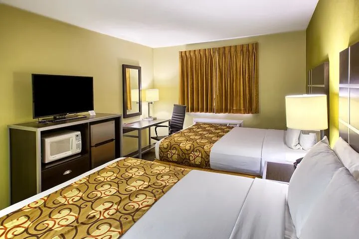 Room 3 of 26