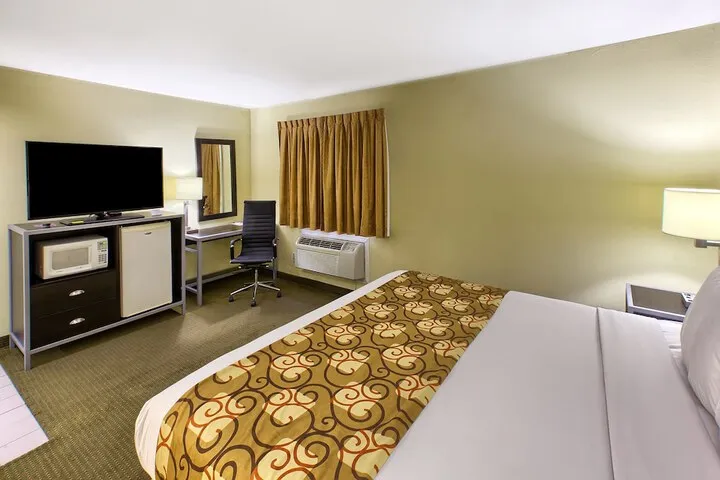 Room 5 of 26