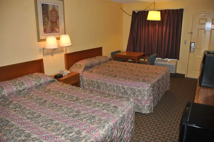 Room 5 of 15
