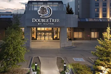DoubleTree by Hilton Hotel West Edmonton