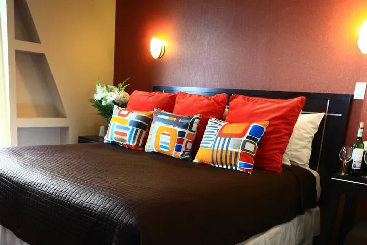 Room 4 of 41