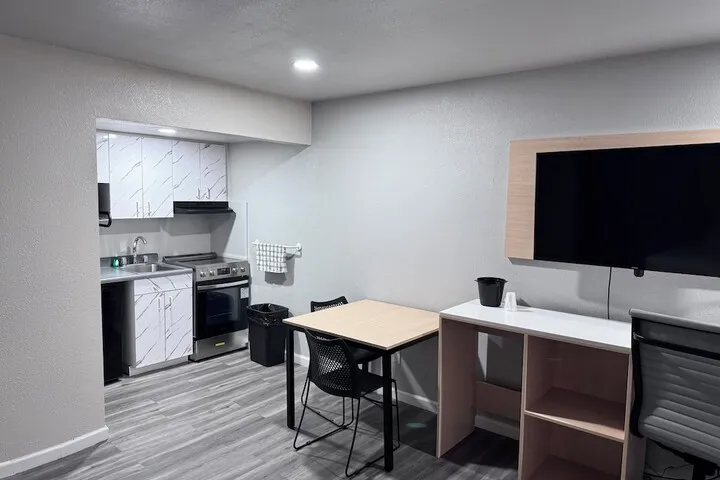 Room 2 of 42
