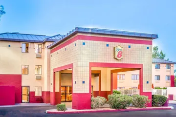 Super 8 by Wyndham - Mesa / Gilbert