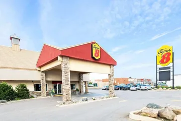Super 8 by Wyndham Cambridge / Kitchener/Waterloo Area