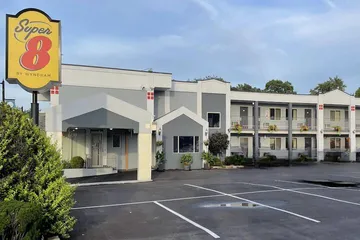 Super 8 by Wyndham Belleville St. Louis Area