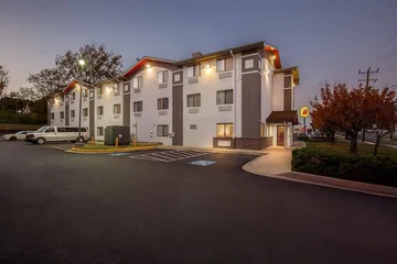 Super 8 by Wyndham College Park Wash DC Area