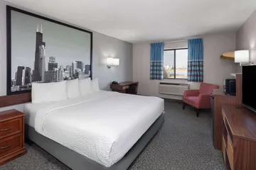 Super 8 by Wyndham Romeoville Bolingbrook