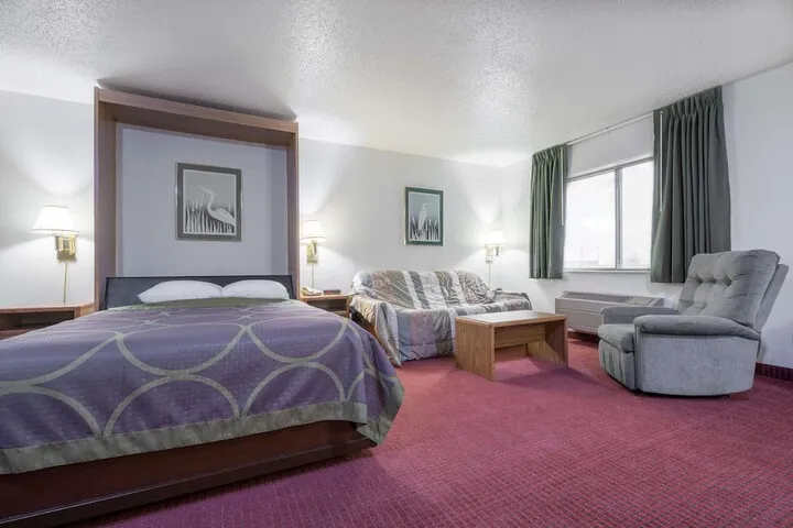 Room 3 of 18