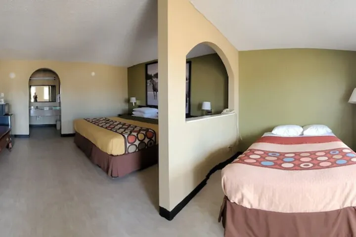 Room 5 of 49