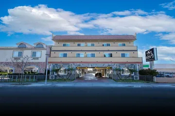 Elev8 Hotel Los Angeles LAX