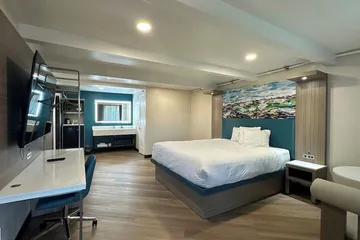 Costa Mesa Inn