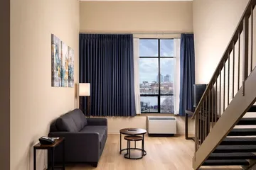 Huntingdon Hotel and Suites