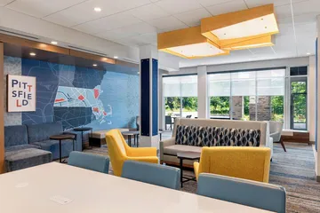 Holiday Inn Express & Suites Pittsfield-Lenox-Berkshires by IHG