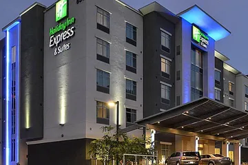Holiday Inn Express & Suites Jacksonville Camp Lejeune Area by IHG