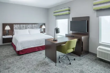 Hampton Inn & Suites Cape Canaveral Cruise Port