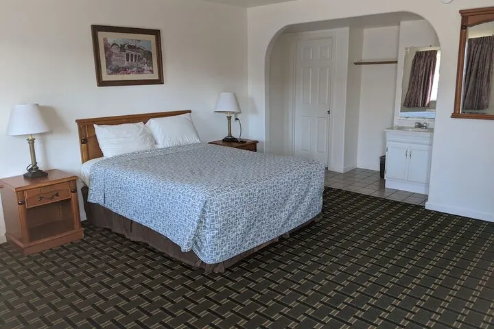 Room 5 of 15