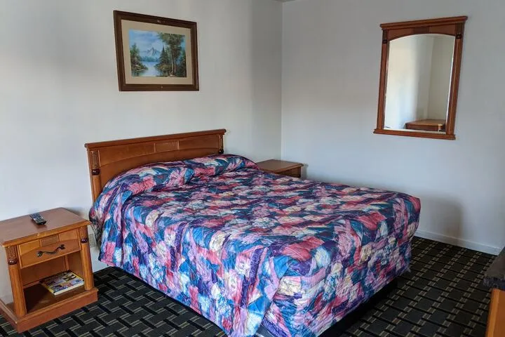 Room 3 of 15