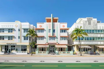 Hilton Vacation Club Crescent on South Beach Miami