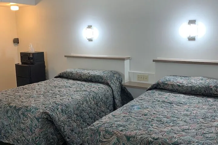 Room 3 of 35