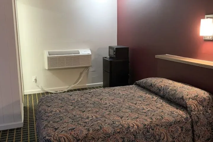 Room 5 of 35