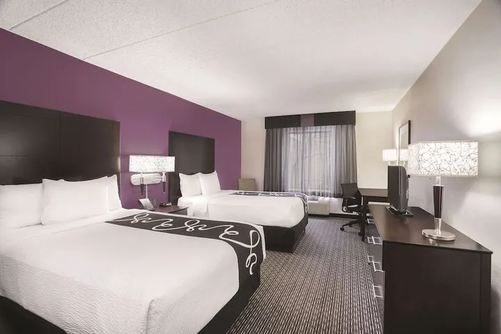 Room 2 of 58