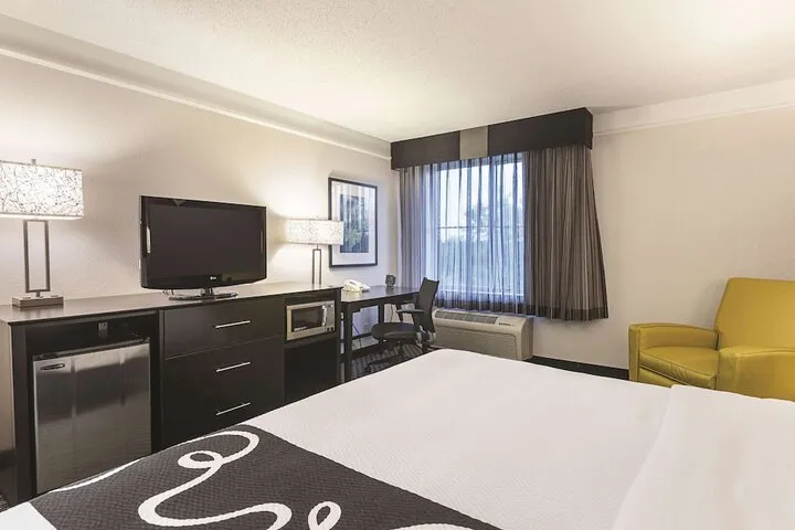 Room 3 of 58