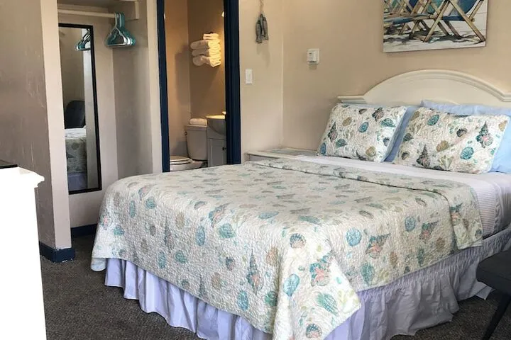 Room 5 of 34