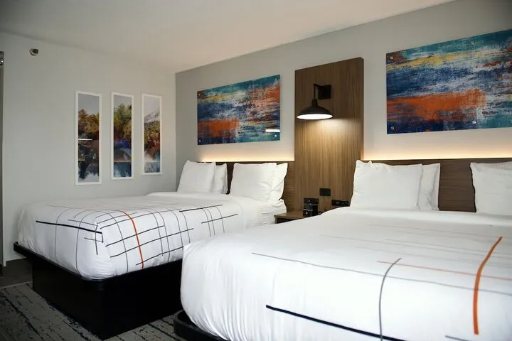 Room 4 of 42