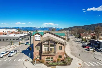 Sandpoint Hotel & Suites Downtown