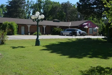 The Evergreen Inn - Motel and RV Park