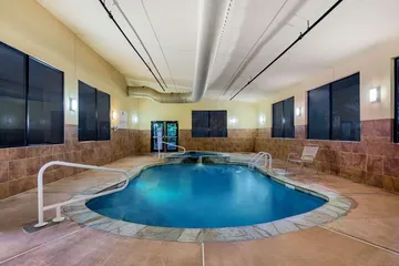 La Quinta Inn by Wyndham West Long Branch / NJ Shore Area