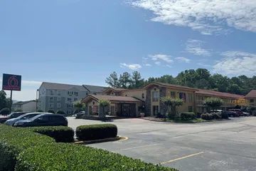 Motel 6 Huntsville AL – University Dr.