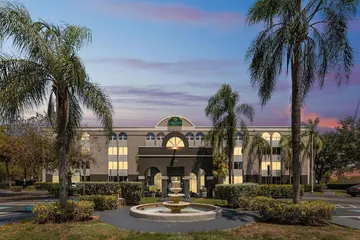 La Quinta Inn & Suites by Wyndham Miami Lakes
