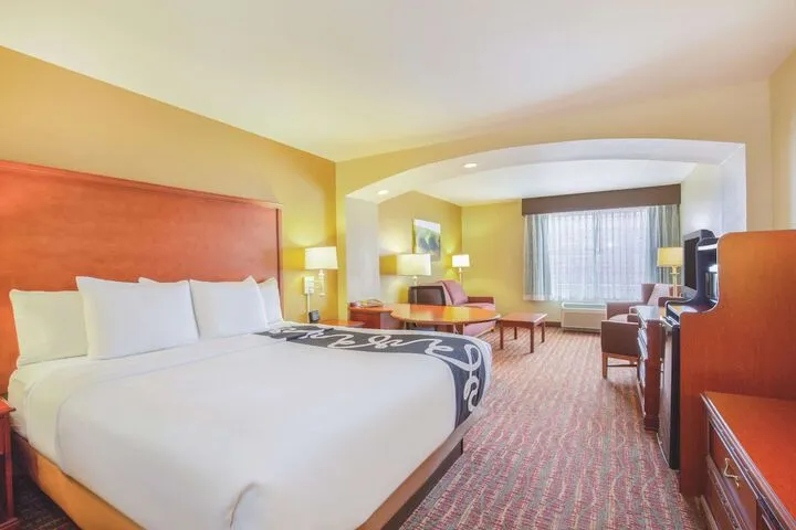 Room 5 of 36