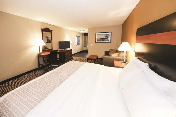 Room 5 of 45