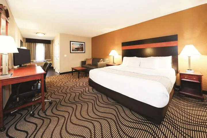 Room 4 of 45