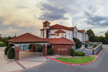 La Quinta Inn & Suites by Wyndham Sherman