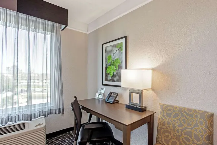 Room 5 of 29