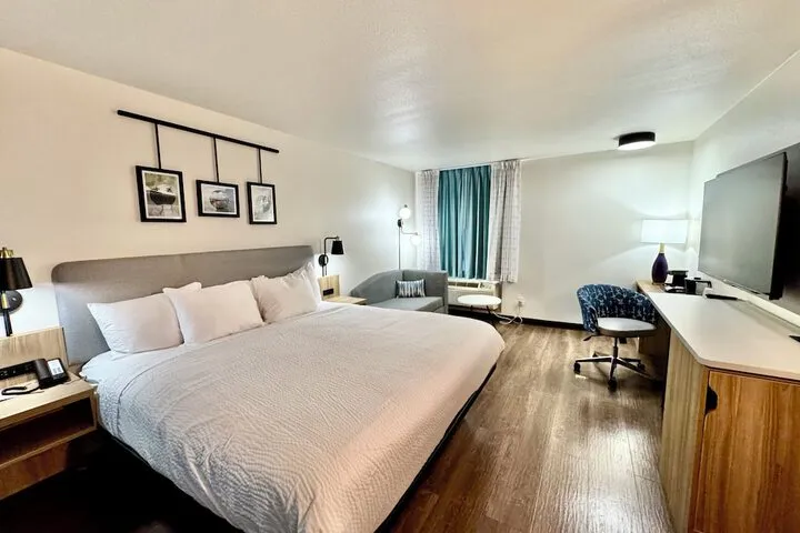 Room 5 of 42