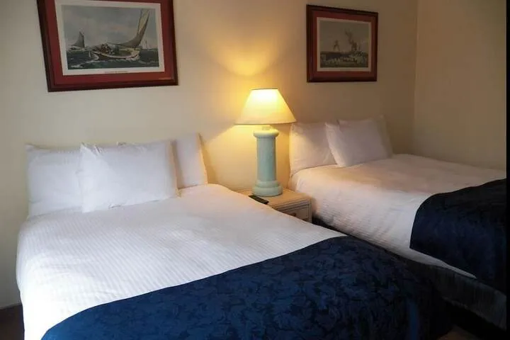 Room 4 of 11