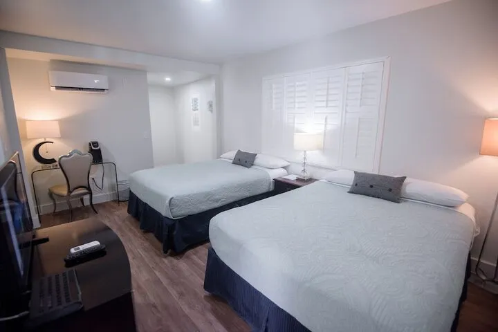 Room 4 of 50