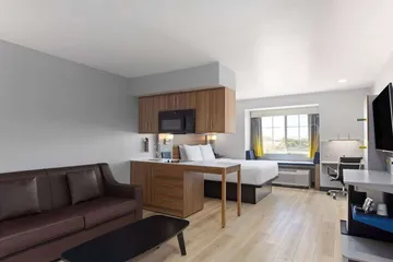 Microtel Inn & Suites by Wyndham Tracy