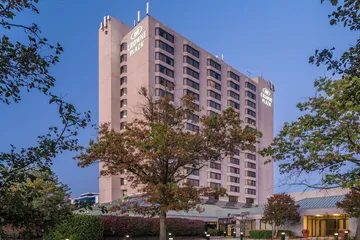 Crowne Plaza College Park - Washington DC by IHG