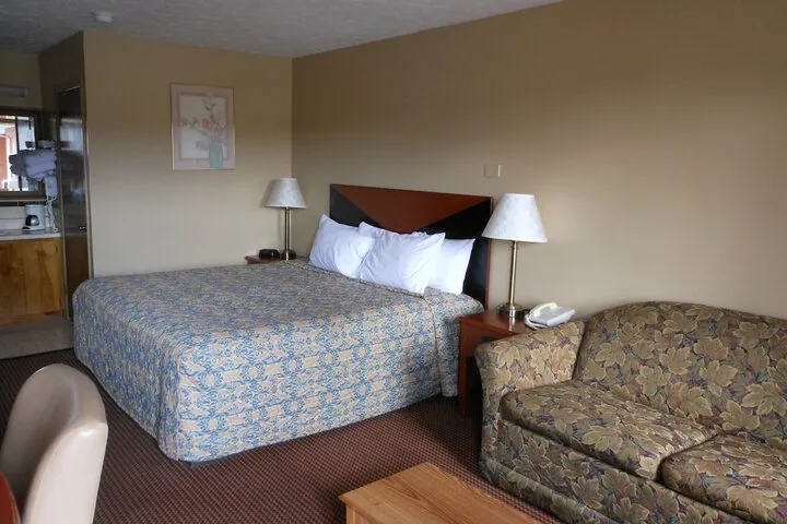 Room 3 of 24