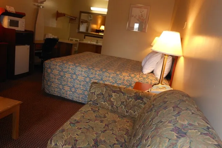 Room 5 of 24