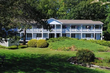 Cedar Crest Inn