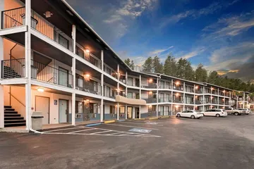 Super 8 by Wyndham Keystone / Mt. Rushmore