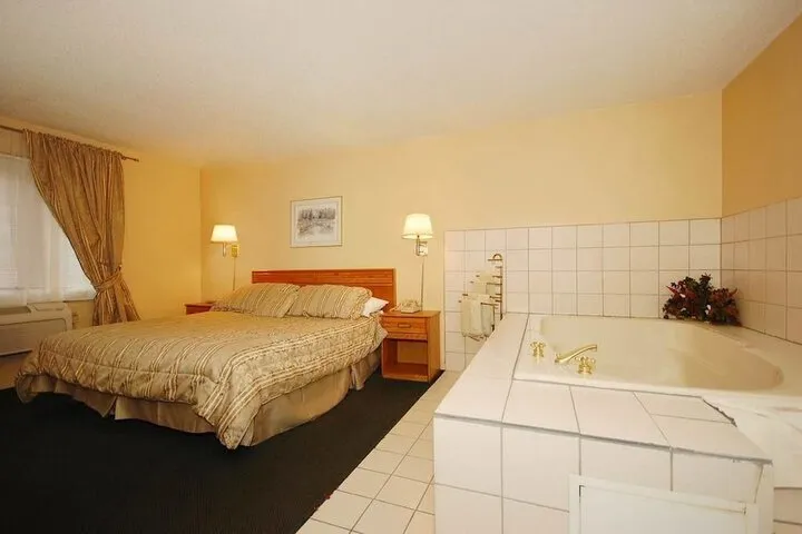 Room 3 of 23
