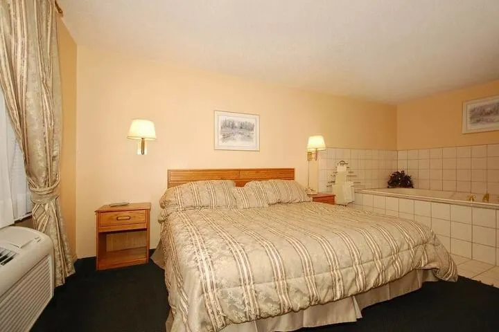 Room 4 of 23