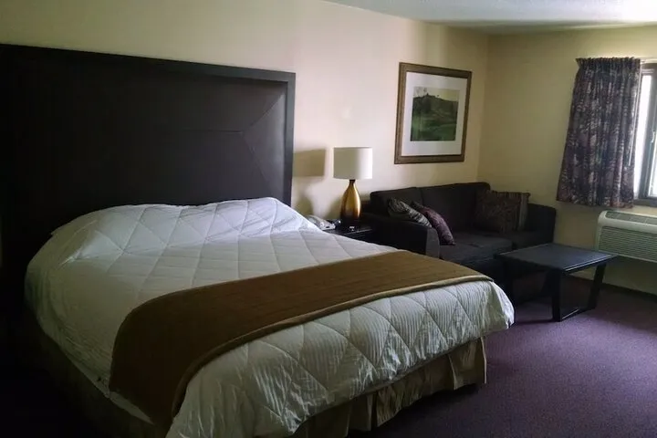 Room 5 of 23